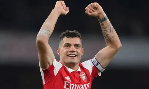 Tiết lộ với đồng đội, công thần đếm ngày rời Arsenal