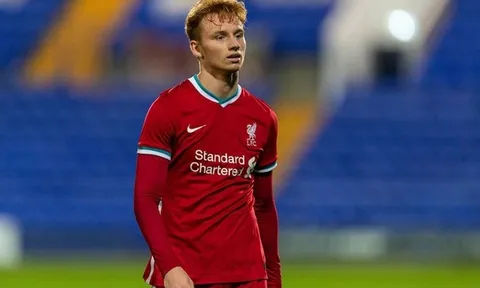 Tài năng trẻ của Liverpool thừa nhận suýt gia nhập Ajax Amsterdam