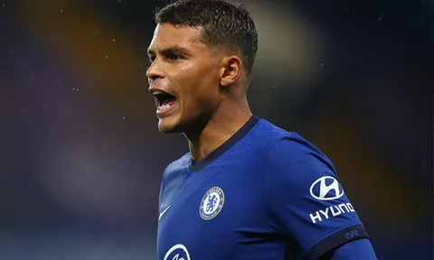 Tìm đối tác cho Thiago Silva, Chelsea đưa “ma tốc độ” vào tầm ngắm