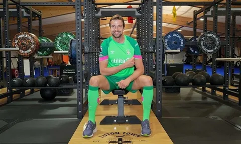 CHÍNH THỨC: Tân binh Premier League đón 'thánh penalty' Tim Krul