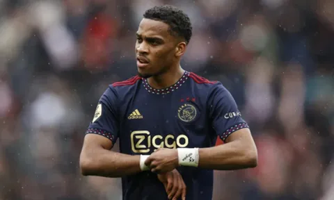 Mục tiêu của Man Utd chỉ trích đồng đội