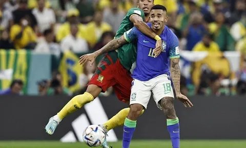 Tin sét đánh giáng xuống Brazil, 2 ngôi sao mất World Cup