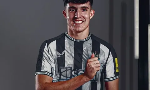 Here we go! Newcastle đón chữ ký thứ 3, giá 35 triệu bảng