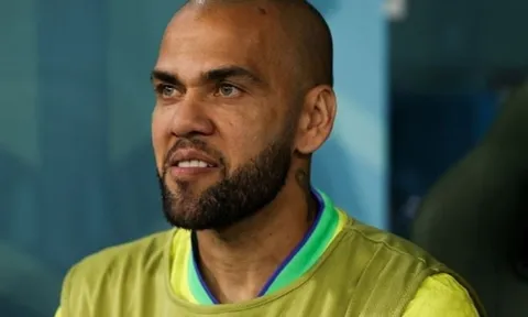Tòa án Tây Ban Nha lo ngại Alves bỏ trốn