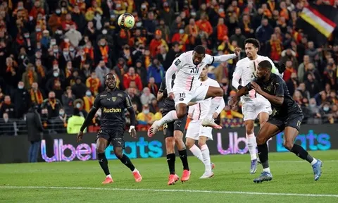Tỏa sáng phút cuối, người hùng PSG bày tỏ