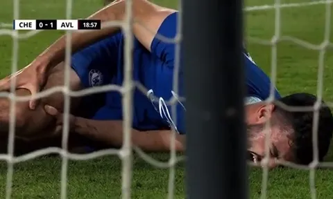 Toàn cảnh tiền đạo Chelsea la thất thanh vì chấn thương khiếp đảm