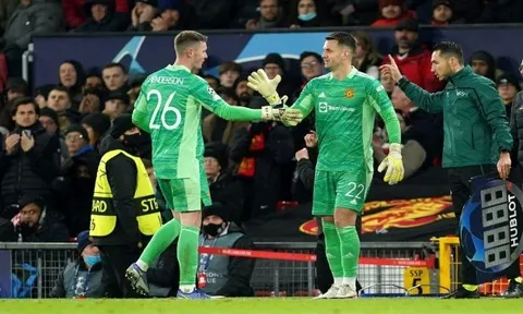 Sao Man Utd thừa nhận được ra mắt quá muộn