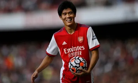 Tomiyasu gửi thông điệp xúc động đến CĐV Arsenal