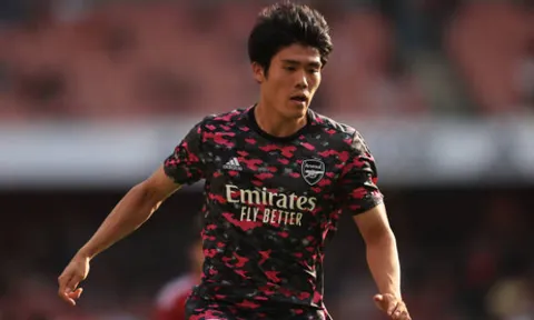 Takehiro Tomiyasu và khởi đầu hứa hẹn cùng Arsenal