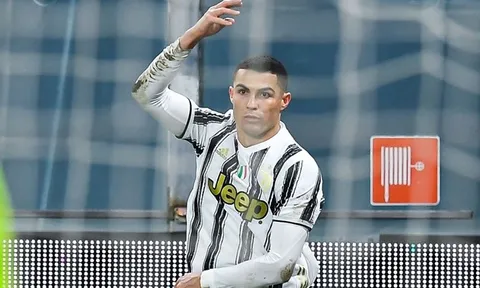 Top 10 "vua dội bom" ở Serie A năm 2020: Ronaldo cho Ibra hít khói