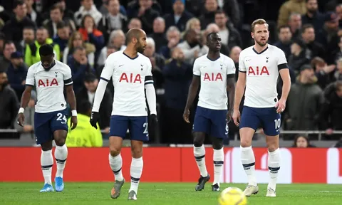 "Trong phần lớn trận đấu, Tottenham có thể chẳng cần tới huấn luyện viên"