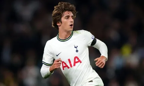 Tottenham có thể "bán máu" cho đối thủ Premier League