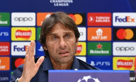 Tottenham sa sút, Conte lên tiếng về tương lai