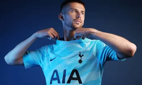 Tottenham vừa mang đến cơ hội tuyệt vời cho Man Utd