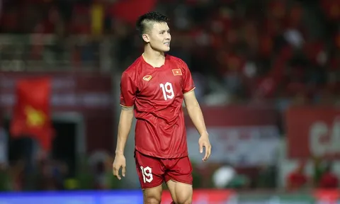 Trận đấu nhạt của Quang Hải