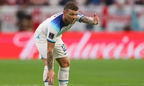 CĐV Tam Sư: "Trippier hoàn toàn tệ hại"