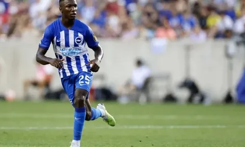 Trói chân ngọc quý, Chelsea vô tình 'tự hủy' trên TTCN