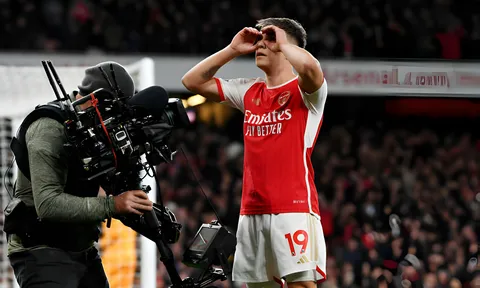 TRỰC TIẾP Arsenal 3-1 Liverpool (KT): Trossard khiến Emirates nổ tung