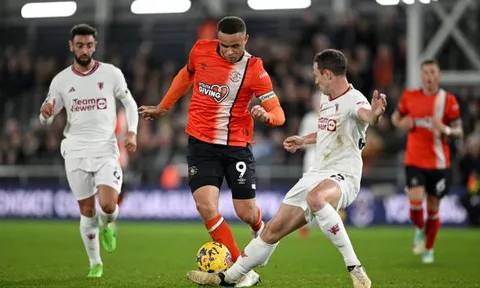 TRỰC TIẾP Luton 1-2 Man Utd: Thắng lợi nghẹt thở (KT)
