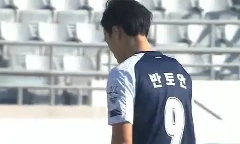 Văn Toàn đá chính tại K-League 2; "Messi Thái" chung số phận với Công Phượng
