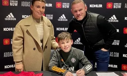 Trước Kai Rooney, những cái tên nào đã đi theo sự nghiệp cầu thủ của cha?