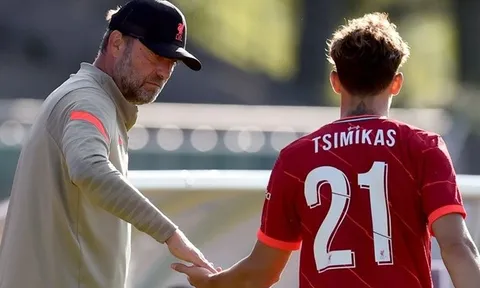 Tsimikas nêu cảm nhận về Klopp