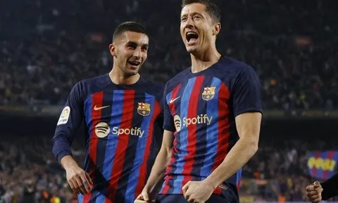 Barca kiếm gần 100 triệu euro tiền thưởng vô địch La Liga