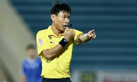 Trọng tài bẻ còi, thổi phạt đền tranh cãi ở trận Nam Định – Khánh Hòa