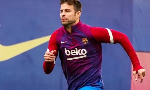 Từ đồng đội thành học trò của Xavi, Pique phản ứng ra sao?