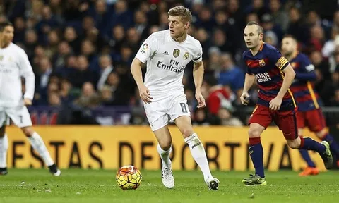 Từ Kroos đến Iniesta: 10 tiền vệ 'đỉnh cao' nhất châu Âu thập kỷ qua