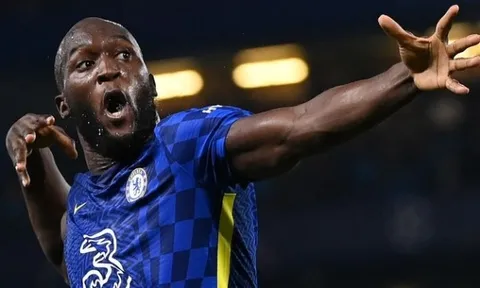 Tuchel đáp trả Conte việc chưa biết cách sử dụng Lukaku