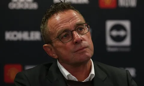 Tuchel trả lời câu hỏi liệu đã nói chuyện và khuyên Rangnick hay chưa?