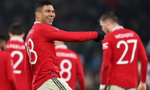 Từng bị Xavi chê bai, Casemiro đáp trả đanh thép