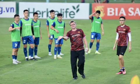 Tuyển Việt Nam: Đâu là thách thức cho HLV Troussier