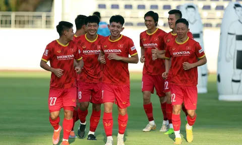 Tuyển Việt Nam tại AFF Cup 2022: Khi thách thức là… chính mình