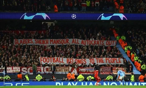 CĐV Bayern công kích giới chủ MU và Man City