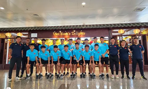 HLV Hoàng Anh Tuấn dẫn quân lên đường đấu U18 Hàn Quốc, Ukraine
