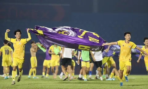 Cú Panenka của Công Phương không cứu nổi Thể Công Viettel trên chấm luân lưu chung kết U19
