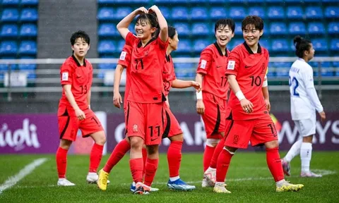 Hàn Quốc hủy diệt chủ nhà 13-0, giành vé bán kết giải châu Á