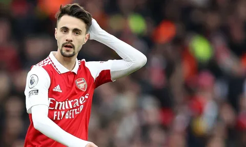 U21 Arsenal thua đậm, Fabio Vieira sút hỏng phạt đền
