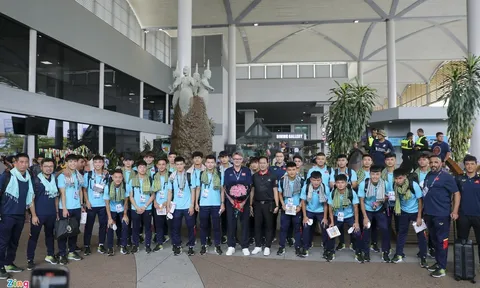 U22 Việt Nam đã đến Campuchia