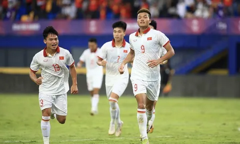 HLV Myanmar: Indonesia chắc gì vượt qua Việt Nam; CĐV "quay xe" với thầy trò Troussier