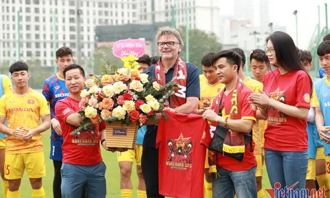 U23 Việt Nam dự Doha Cup: Cần gì từ ông Philippe Troussier
