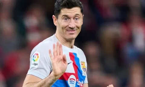 UEFA điều tra Barca