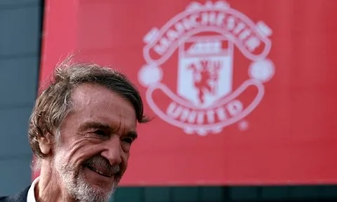 AI mô tả Old Trafford mới dưới thời Sir Ratcliffe