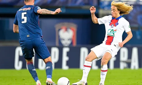 Không chịu gia hạn, Xavi Simons bị PSG cho chơi với đội trẻ