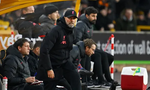 'Không bị sa thải, nhưng Klopp sẽ tự rời Liverpool'