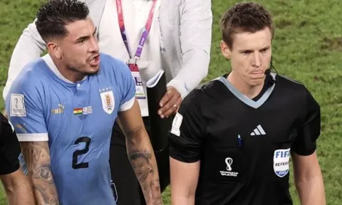 Uruguay nỗ lực giúp Jimenez thoát án treo giò 15 trận