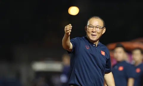 V-League sắp hạ màn: Ông Park thở phào nhẹ nhõm