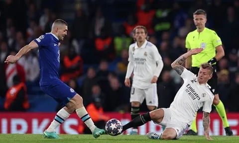 Real Madrid vào bán kết Cúp C1: Sức mạnh từ ngai vàng